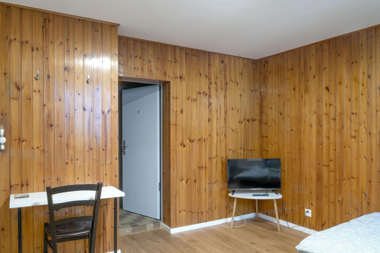 Hotel Du Cheval-Blanc La Chaux De Fonds ภายนอก รูปภาพ